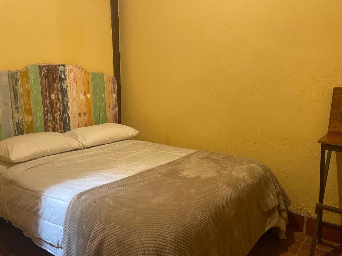 Hostal Casa Astromelia Bogota Luaran gambar