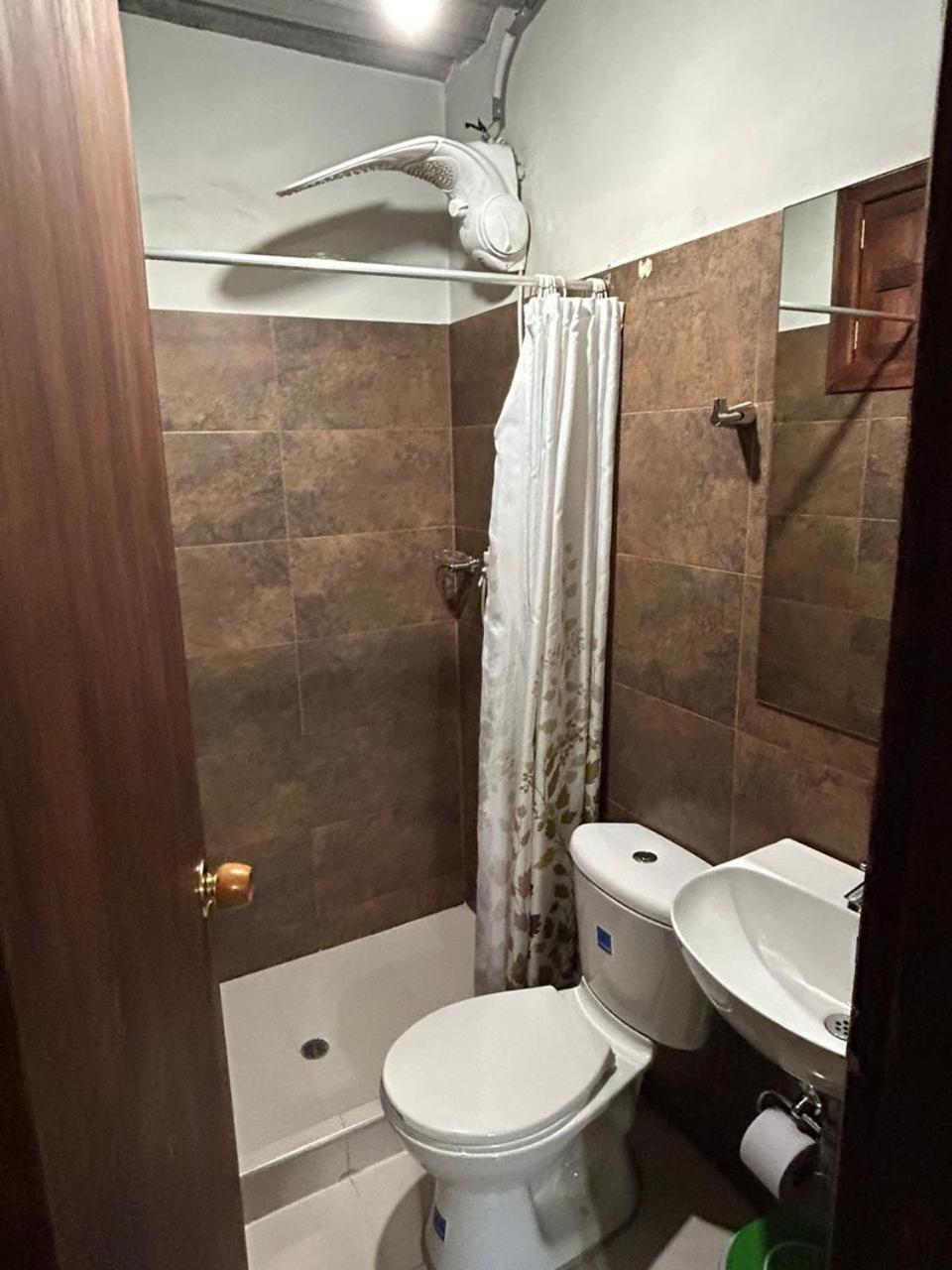 Hostal Casa Astromelia Bogota Luaran gambar