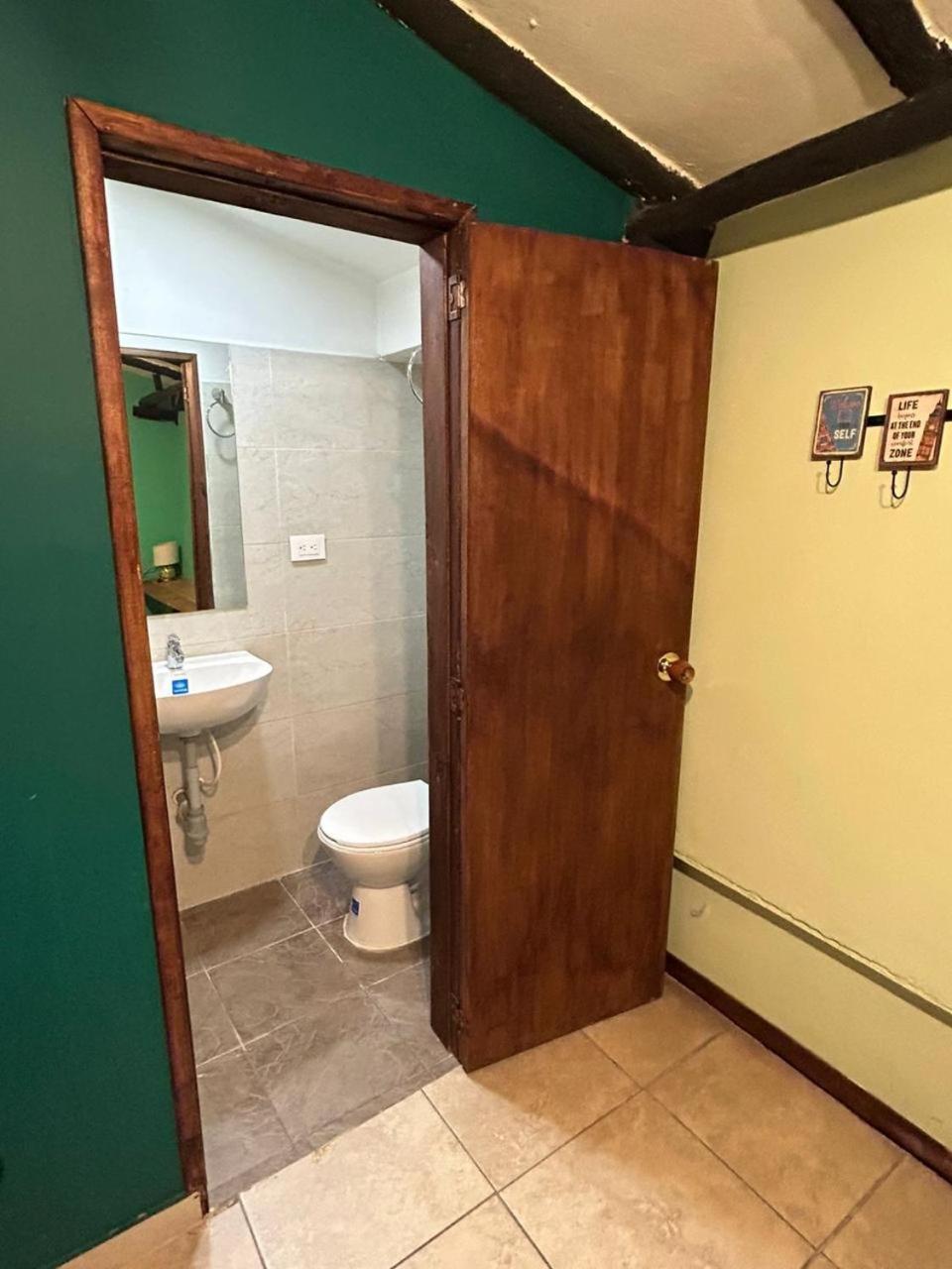 Hostal Casa Astromelia Bogota Luaran gambar